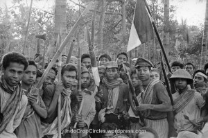 youth-armed-to-the-teeth-ready-to-kill-communists-at-mount-merapi-area-november-1965