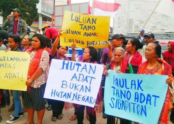 Pariwisata dan Masalah Uang Tunai di Pedesaan