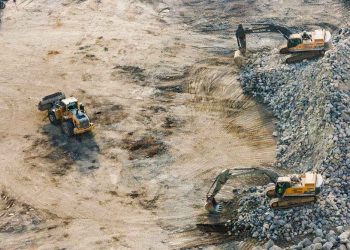 Menantang ‘Keberlanjutan’ Dalam Kendaraan Elektrik: Sebuah Laporan Tentang Rantai Komoditas Nikel