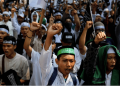 Protes Muslim Indonesia Tuntut Keadilan bagi Kasus Pembakaran Bendera