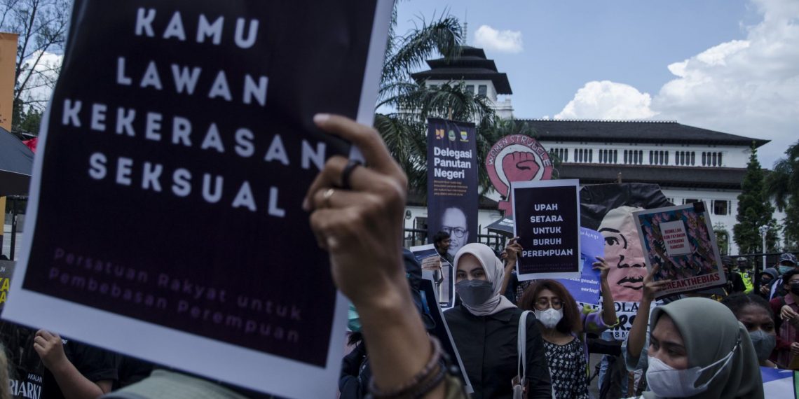 Pengesahan UU TPKS: Bukan Hadiah Elite Politik Melainkan Hasil Perjuangan Rakyat