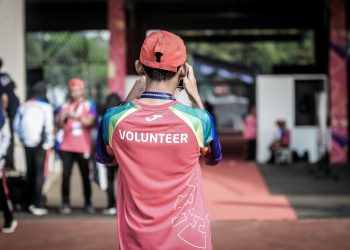 Sukarelawan: Buruh Berupah Murah atau Bahkan Cuma-cuma