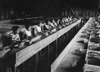 Problem Eksistensialis Perempuan Indonesia